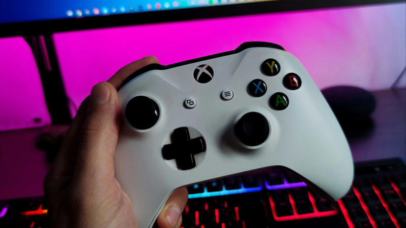 3. Microsoft Xbox 1. Electronic Arts (EA), 2. Sony Interactive Entertainment, 3. Microsoft Xbox, 4. Ubisoft, 5. Valve Corporation, 6. Square Enix, 7. Capcom, 8. Bethesda Softworks, 9. Rockstar Games, 10. SEGA, 11. FromSoftware, 12. Naughty Dog, 13. Insomniac Games, 14. CD Projekt, 15. Bungie, 16. Mojang Studios, 17. Obsidian Entertainment, 18. Double Fine Productions, 19. Epic Games, 20. Nintendo