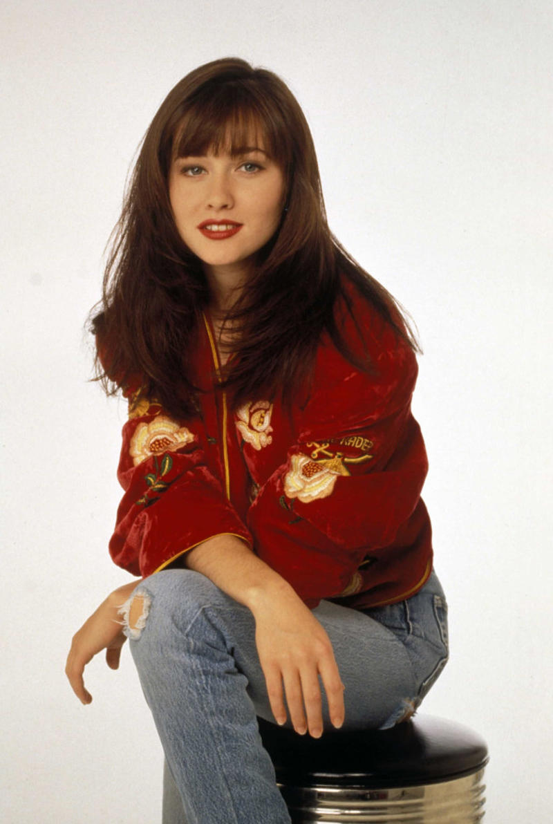 Shannen Doherty Luke Perry, Shannen Doherty, Jason Priestley, Jennie Garth, Ian Ziering, Tori Spelling (top left), Tori Spelling, Gabrielle Carteris, Brian Austin Green, Tiffani Thiessen, The reboot