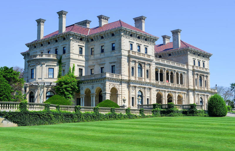 The Breakers, Rhode Island, USA Home, grand home, Hearst Castle, California, USA, Como House, Australia, Winter Palace, Russia, Biltmore, North Carolina, USA, Palace of Versailles, France, Highclere Castle, UK, Mysore Palace, India, The Castle of Ravadinovo, Bulgaria, Casa Loma, Canada, Blenheim Palace, UK, Oheka Castle, New York, USA, Pena Palace, Portugal, Burghley House, UK, Neuschwanstein Castle, Germany, The Breakers, Rhode Island, USA, Dolmabahçe Palace, Turkey, Château de Chambord, France, Iolani Palace, Hawaii, USA, Himeji Castle, Japan, Hampton Court Palace, UK, Alhambra, Spain, De Haar Castle, Netherlands