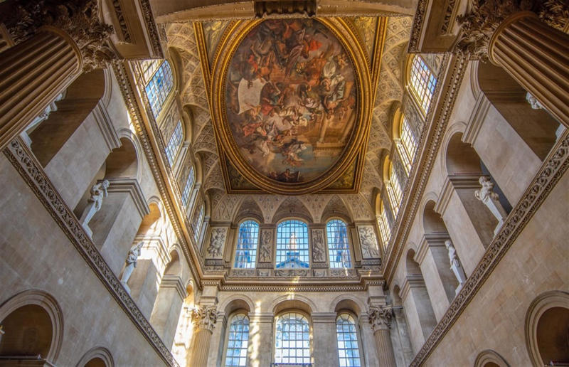 Blenheim Palace, UK Home, grand home, Hearst Castle, California, USA, Como House, Australia, Winter Palace, Russia, Biltmore, North Carolina, USA, Palace of Versailles, France, Highclere Castle, UK, Mysore Palace, India, The Castle of Ravadinovo, Bulgaria, Casa Loma, Canada, Blenheim Palace, UK, Oheka Castle, New York, USA, Pena Palace, Portugal, Burghley House, UK, Neuschwanstein Castle, Germany, The Breakers, Rhode Island, USA, Dolmabahçe Palace, Turkey, Château de Chambord, France, Iolani Palace, Hawaii, USA, Himeji Castle, Japan, Hampton Court Palace, UK, Alhambra, Spain, De Haar Castle, Netherlands