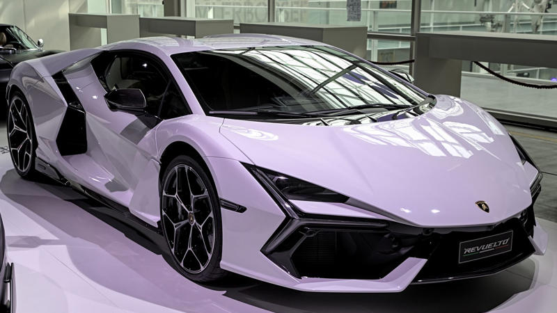 Lamborghini Espada (155 mph), Lamborghini 350 GT (158 mph), Lamborghini Islero (161 mph), Lamborghini Gallardo LP 570-4 Superleggera (202 mph), Lamborghini Huracán LP 610-4 (202 mph), Lamborghini Reventón (211 mph), Lamborghini Aventador SVJ (217 mph), Lamborghini Centenario (217 mph), Lamborghini Sián FKP 37 (217 mph), Lamborghini Revuelto (217 mph), Lamborghini SC20 (220+ mph), Lamborghini Veneno (221 mph), Lamborghini Countach LPI 800-4 (221 mph)