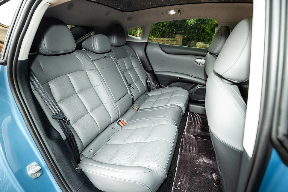 Is the IM5 or the IM6 better to drive? And which offers the best range? IM5 versus IM6 - a head-to-head of the new Tesla rivals, MGs new IM range – what is it?, The IM5 and IM6 – how they compare in looks and size, Interior, practicality and comfort, IM infotainment and driving assists