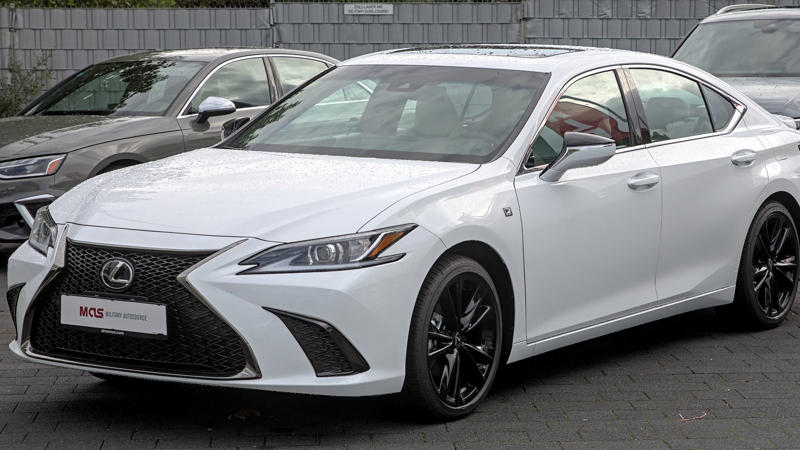 7. Lexus ES 350 1. Tesla Model S, 2. Tesla Model X, 3. Range Rover Sport, 4. Audi Q8, 5. Porsche Taycan, 6. BMW X1, 7. Lincoln Aviator, 8. Porsche Panamera, 9. Maserati Levante, 10. Range Rover Evoque, 1. Lexus IS 350, 2. Mercedes-Benz S-Class, 3. Volvo S60, 4. Lexus RX 450h, 5. Mercedes-Benz E-Class, 6. BMW 5 Series, 7. Lexus ES 350, 8. Acura TLX, 9. Porsche Macan, 10. Lexus LS