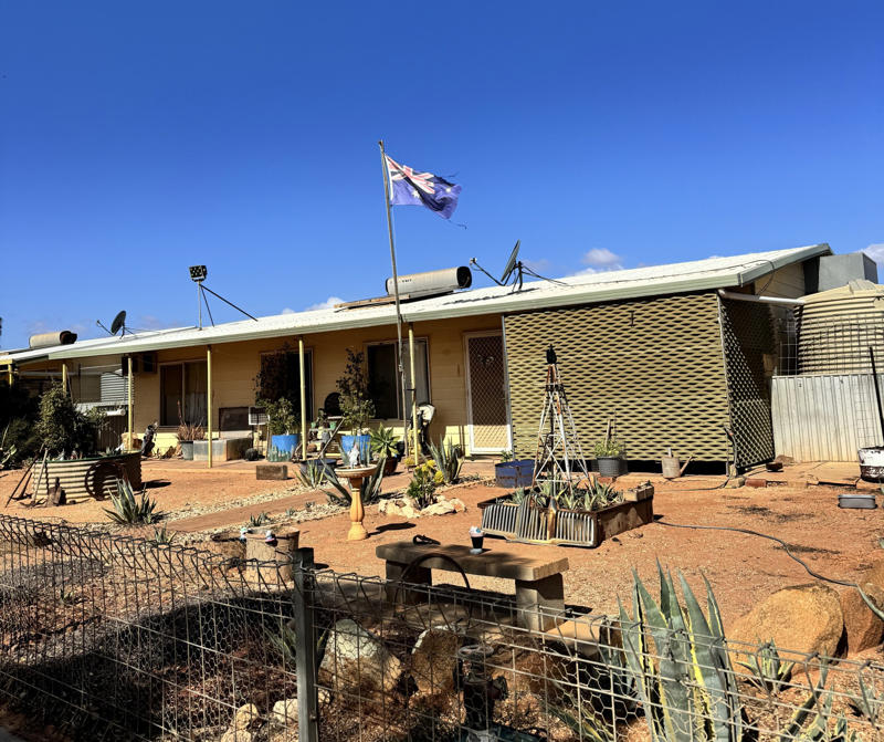      Sign up to The Getaway newsletter   , Life on board the Indian Pacific, Exploring the outback, The town with just 5 residents, Saying goodbye,      A once-in-a-lifetime trip   