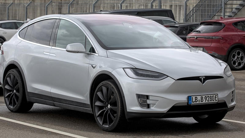 2. Tesla Model X 1. Tesla Model S, 2. Tesla Model X, 3. Range Rover Sport, 4. Audi Q8, 5. Porsche Taycan, 6. BMW X1, 7. Lincoln Aviator, 8. Porsche Panamera, 9. Maserati Levante, 10. Range Rover Evoque, 1. Lexus IS 350, 2. Mercedes-Benz S-Class, 3. Volvo S60, 4. Lexus RX 450h, 5. Mercedes-Benz E-Class, 6. BMW 5 Series, 7. Lexus ES 350, 8. Acura TLX, 9. Porsche Macan, 10. Lexus LS