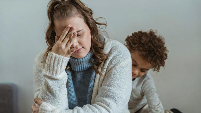 1. Feeling Like A Failure, 2. Decision Fatigue, 3. Missing Your Old Life, 4. Fear Of Losing Your Identity, 5. Resenting Your Partner, 6. Feeling Trapped, 7. Handling Advice Overload, 8. Not Feeling Valued, 9. Social Comparison, 10. Losing Control Of The Calendar, 11. Struggling To Bond, 12. Burnout From Physical Demands, 13. Irritability From Routine, 14. Constant Fear, 15. Frequent Mood Swings, 16. Communication Breakdowns, 17. Hyper-Awareness Mode, 18. Pressure To “Bounce Back”, 19. Guilt for Wanting a Break, 20. Loneliness At Home