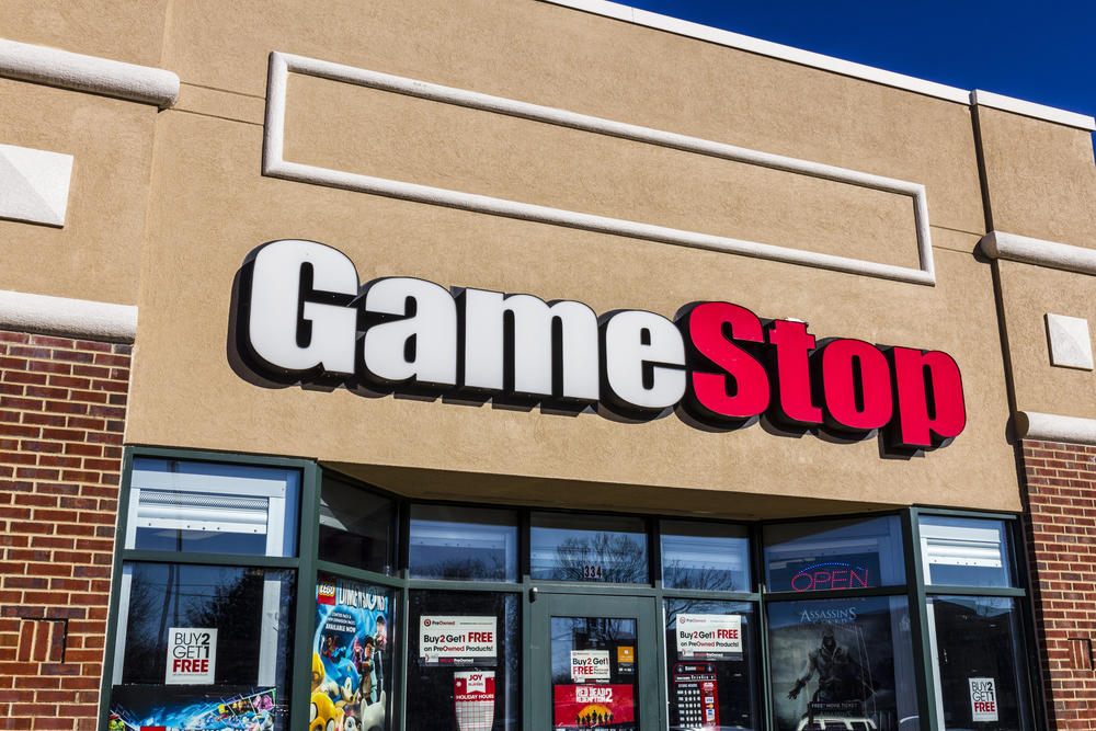 GameStop Trade-In Lines Abercrombie Models at Store Entrances, Spencer's Inappropriate Gift Section, Claire's Ear Piercing Stations, Hollister's Pitch-Black Interior, GameStop Trade-In Lines, FYE's Listening Stations, Victoria's Secret Pink Dog Giveaways, Brookstone's Massage Chairs, American Eagle's Denim Wall, Payless ShoeSource's BOGO Sales, Orange Julius Smoothie Stands, When Malls Were Social Media