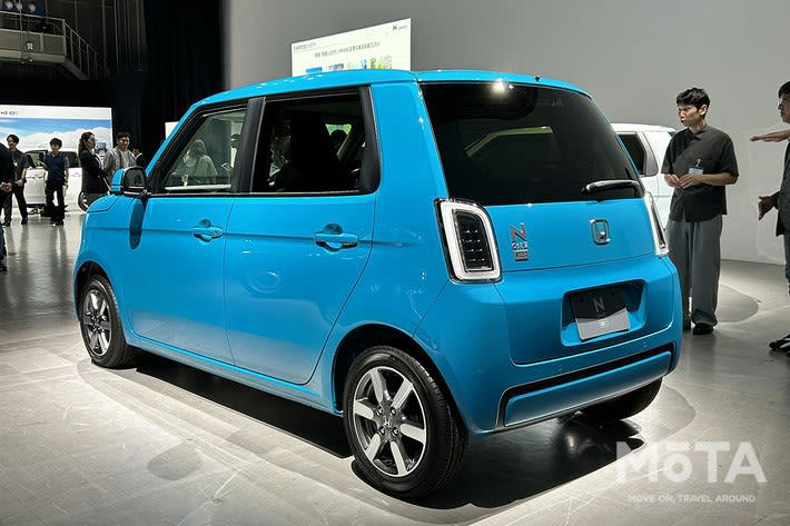 ホンダの軽EV「新型N-ONE e:」とは？, 新型N-ONE e:のグレードと価格、実質価格, グレードは2種類, グレード別の価格, 補助金を考慮した実質価格, 新型N-ONE e:の発売日はいつ？ 試乗はいつから可能？, 日産 サクラとどっちが買い得？, ライバル「日産 サクラ」とは？ 人気の理由, 新型N-ONE e:とサクラ、それぞれの強み, 新型N-ONE e:とサクラの価格比較, N-ONE e:とサクラ、どっちがお得？, 本命は「N-BOX e:」か？ ホンダが描く軽EV戦略の未来