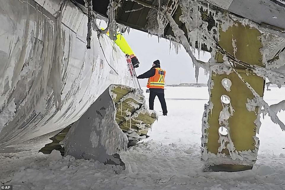 Flight attendant claims Delta crash caused by underqualified pilot
