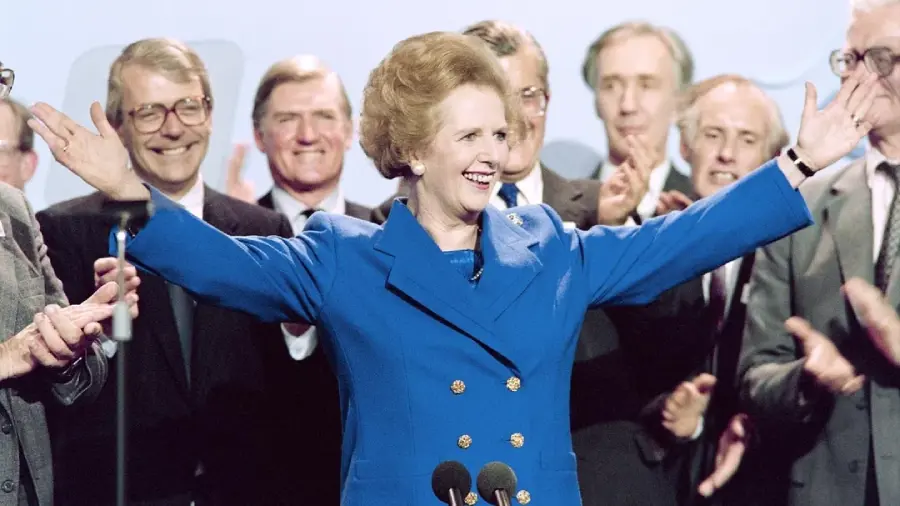 28. New UK Prime Minister Margaret Thatcher Celebrates Her Election Victory, 1979 1. Waiting In Line to See Star Wars, 1977, 2. January 19th 1977, The One and Only Day it Snowed in Miami, 3. Disco Sally, a 78-Year-Old Studio 54 Regular, Becomes a Symbol of the Era in 1978, 4. A Businessman Lights a Cigarette Inside a New York City Phone Booth in 1980, 5. Two Women Sit Casually on a Fire Escape in Harlem, NYC, in 1978, 6. Harrison Ford Appears as Colonel G. Lucas in Apocalypse Now, 1979, 7. In 1978, a Toddler Poses Next to the Family's New Color TV Like It's a Family Member, 8. Salesmen Sit on the Hoods of New Cars Waiting for Buyers at a California Dealership in 1979, 9. Kids Jump From a Fire Escape Onto Mattresses in NYC's Lower East Side, 1979, 10. Comic-Con San Diego in 1980 Captures the Wild Beginnings of Pop Culture Fandom, 11. The World's Largest Disco Draws Crowds to Buffalo in 1978, 12. Young Roller Skater in Red Moves Through Midtown Manhattan, 1979, 13. In 1978, Disco Dancing Lessons Spread to Suburbs Like Beaverton, Oregon, 14. An Apple II Computer and a Young Steve Jobs Revolutionize Tech in 1977, 15. A Woman Leans in to Kiss a Windsor Guard in a Whimsical Moment, 1980, 16. Two Guys Play Atari in Their Living Room in 1978, Defining Home Entertainment, 17. National Space Invaders Championship in 1980 Showcases a New Era of Gamers, 18. A Local News Crew in Texas Interviews Parents After Taking Kids to See Alien, 1979, 19. Young Woman in a "Consenting Adult" Shirt Enjoys the Rolling Stones in 1978, 20. In 1979, Reflections on the Dance Floor Captured the Disco Craze From Above, 21. A Canadian Gas Station Refuses to Fuel Soviet Ladas to Protest the Invasion of Afghanistan, 1980, 22. Subway Riders Carry Lawn Chairs for a Beach Day in NYC, Summer 1978, 23. High School Seniors Pose Before Heading on a Ski Trip in 1980, 24. Young Girl Embraces Teddy Boy Fashion and Rock 'n' Roll Dancing, 1979, 25. In 1980, Bronx Teens Turn the Streets Into a Stage With BMX Tricks, 26. Olivia Newton-John and John Travolta Redefine Teen Style on the Set of Grease, 1978, 27. KISS Fans in Buffalo, NY, Fully Embrace Glam Rock Culture, 1978, 28. New UK Prime Minister Margaret Thatcher Celebrates Her Election Victory, 1979, 29. The Sony Walkman Hits the Market With a Bold Ad Declaring "There's a Revolution in the Streets", 1980, 30. A Young Man Spins the Top Hits of 1978 on AM Radio Studio, 31. Four New Jersey Teens Check Under the Hood of a Car With a Backwards Design, 1979, 32. Elvis Presley's Final Performance in 1977 Leaves Fans With an Iconic Farewell, 33. Protesters Flood the Capitol in March 1980 to Oppose Military Draft Registration, 34. Staten Island Families Resort to Kerosene Lamps During the 1977 Blackout