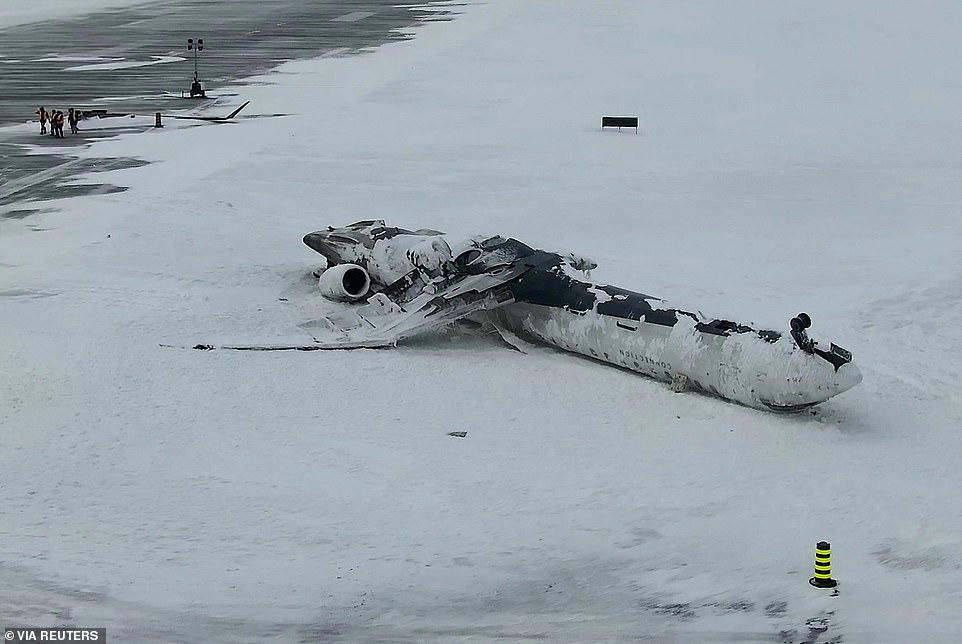 Flight attendant claims Delta crash caused by underqualified pilot