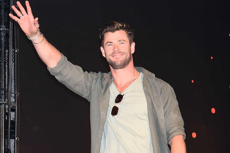 The tallest, Liam Hemsworth vs. Ryan Reynolds, Ryan Reynolds, Liam Hemsworth, Ben Affleck vs. Henry Cavill, Ben Affleck, Henry Cavill, Elon Musk vs. Jeff Bezos, Elon Musk, Jeff Bezos, Alexander Skarsgard vs. Hugh Jackman, Alexander Skarsgard, Hugh Jackman, Jason Momoa vs. Dwayne Johnson, Dwayne Johnson, Jason Momoa, Chris Hemsworth vs. Ryan Gosling, Chris Hemsworth, Ryan Gosling, Zayn Malik vs. Harry Styles, Harry Styles, Zayn Malik, Tom Welling vs. Robert Downey Jr., Tom Welling, Robert Downey Jr., Nicolas Cage vs. Pedro Pascal, Nicolas Cage, Pedro Pascal, Max Verstappen vs. Lewis Hamilton, Max Verstappen, Lewis Hamilton, Jonathan Groff vs. Taron Egerton, Jonathan Groff, Taron Egerton, Conan O'Brien vs. Howard Stern, Howard Stern, Conan O'Brien, Dolph Lundgren vs. Clint Eastwood, Dolph Lundgren, Clint Eastwood, David Hasselhoff vs. Paul Bettany, David Hasselhoff, Paul Bettany, Tom Hiddleston vs. Josh Duhamel, Josh Duhamel, Tom Hiddleston, Will Ferrel vs. Armie Hammer, Armie Hammer, Will Ferrell, Josh Hartnett vs. Liam Neeson, Liam Neeson, Josh Hartnett, Jason Segel vs. Adam Driver, Jason Segel, Adam Driver, Sacha Baron Cohen vs. Tim Robbins, Tim Robbins, Sacha Baron Cohen, Will Smith vs. Vince Vaughn, Vince Vaughn, Will Smith, Nicholas Hoult vs. Jared Padalecki, Jared Padalecki, Nicholas Hoult, Bill Skarsgard vs. Shawn Mendes, Bill Skarsgard, Shawn Mendes, Bradley Cooper vs. Idris Elba, Idris Elba, Bradley Cooper, Joel McHale vs. Ashton Kutcher, Joel McHale, Ashton Kutcher, Channing Tatum vs. Matt Bomer, Channing Tatum, Matt Bomer, James Cromwell vs. Joe Manganiello, James Cromwell