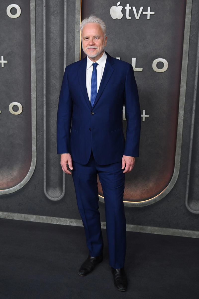 The tallest, Liam Hemsworth vs. Ryan Reynolds, Ryan Reynolds, Liam Hemsworth, Ben Affleck vs. Henry Cavill, Ben Affleck, Henry Cavill, Elon Musk vs. Jeff Bezos, Elon Musk, Jeff Bezos, Alexander Skarsgard vs. Hugh Jackman, Alexander Skarsgard, Hugh Jackman, Jason Momoa vs. Dwayne Johnson, Dwayne Johnson, Jason Momoa, Chris Hemsworth vs. Ryan Gosling, Chris Hemsworth, Ryan Gosling, Zayn Malik vs. Harry Styles, Harry Styles, Zayn Malik, Tom Welling vs. Robert Downey Jr., Tom Welling, Robert Downey Jr., Nicolas Cage vs. Pedro Pascal, Nicolas Cage, Pedro Pascal, Max Verstappen vs. Lewis Hamilton, Max Verstappen, Lewis Hamilton, Jonathan Groff vs. Taron Egerton, Jonathan Groff, Taron Egerton, Conan O'Brien vs. Howard Stern, Howard Stern, Conan O'Brien, Dolph Lundgren vs. Clint Eastwood, Dolph Lundgren, Clint Eastwood, David Hasselhoff vs. Paul Bettany, David Hasselhoff, Paul Bettany, Tom Hiddleston vs. Josh Duhamel, Josh Duhamel, Tom Hiddleston, Will Ferrel vs. Armie Hammer, Armie Hammer, Will Ferrell, Josh Hartnett vs. Liam Neeson, Liam Neeson, Josh Hartnett, Jason Segel vs. Adam Driver, Jason Segel, Adam Driver, Sacha Baron Cohen vs. Tim Robbins, Tim Robbins, Sacha Baron Cohen, Will Smith vs. Vince Vaughn, Vince Vaughn, Will Smith, Nicholas Hoult vs. Jared Padalecki, Jared Padalecki, Nicholas Hoult, Bill Skarsgard vs. Shawn Mendes, Bill Skarsgard, Shawn Mendes, Bradley Cooper vs. Idris Elba, Idris Elba, Bradley Cooper, Joel McHale vs. Ashton Kutcher, Joel McHale, Ashton Kutcher, Channing Tatum vs. Matt Bomer, Channing Tatum, Matt Bomer, James Cromwell vs. Joe Manganiello, James Cromwell