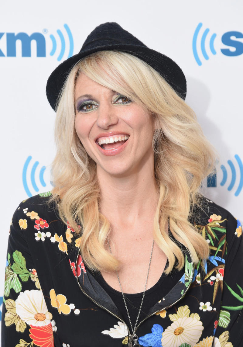 Debbie Gibson How does one get Lyme disease?, If left untreated, Why it’s so common, How to avoid it, Justin Timberlake, Justin Bieber, Shania Twain, Yolanda Hadid, Anwar Hadid, Ben Stiller, Ashley Olsen, Debbie Gibson, Daryl Hall, Jamie-Lynn Sigler, George W. Bush, Parker Posey, Christy Turlington