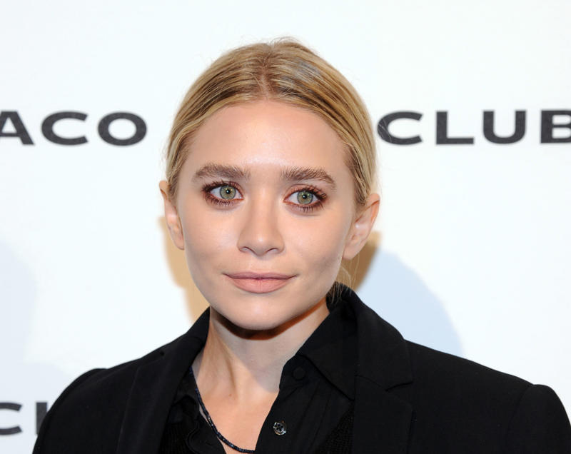 Ashley Olsen How does one get Lyme disease?, If left untreated, Why it’s so common, How to avoid it, Justin Timberlake, Justin Bieber, Shania Twain, Yolanda Hadid, Anwar Hadid, Ben Stiller, Ashley Olsen, Debbie Gibson, Daryl Hall, Jamie-Lynn Sigler, George W. Bush, Parker Posey, Christy Turlington