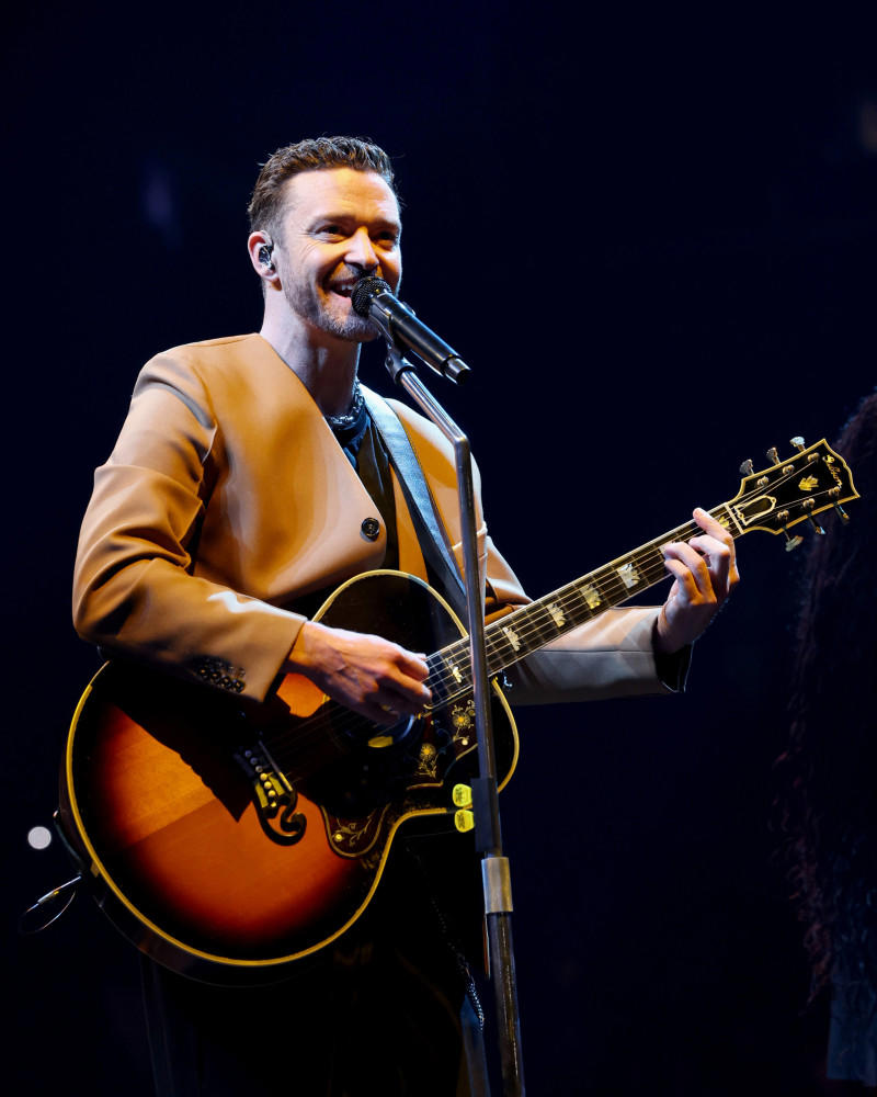 Justin Timberlake How does one get Lyme disease?, If left untreated, Why it’s so common, How to avoid it, Justin Timberlake, Justin Bieber, Shania Twain, Yolanda Hadid, Anwar Hadid, Ben Stiller, Ashley Olsen, Debbie Gibson, Daryl Hall, Jamie-Lynn Sigler, George W. Bush, Parker Posey, Christy Turlington