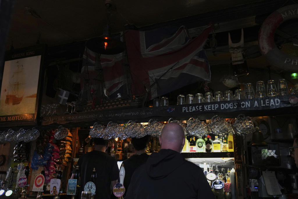 Escaping the skyscrapers, Challenging times for the pub industry, A “loving rivalry”, The search for the oldest pub in London