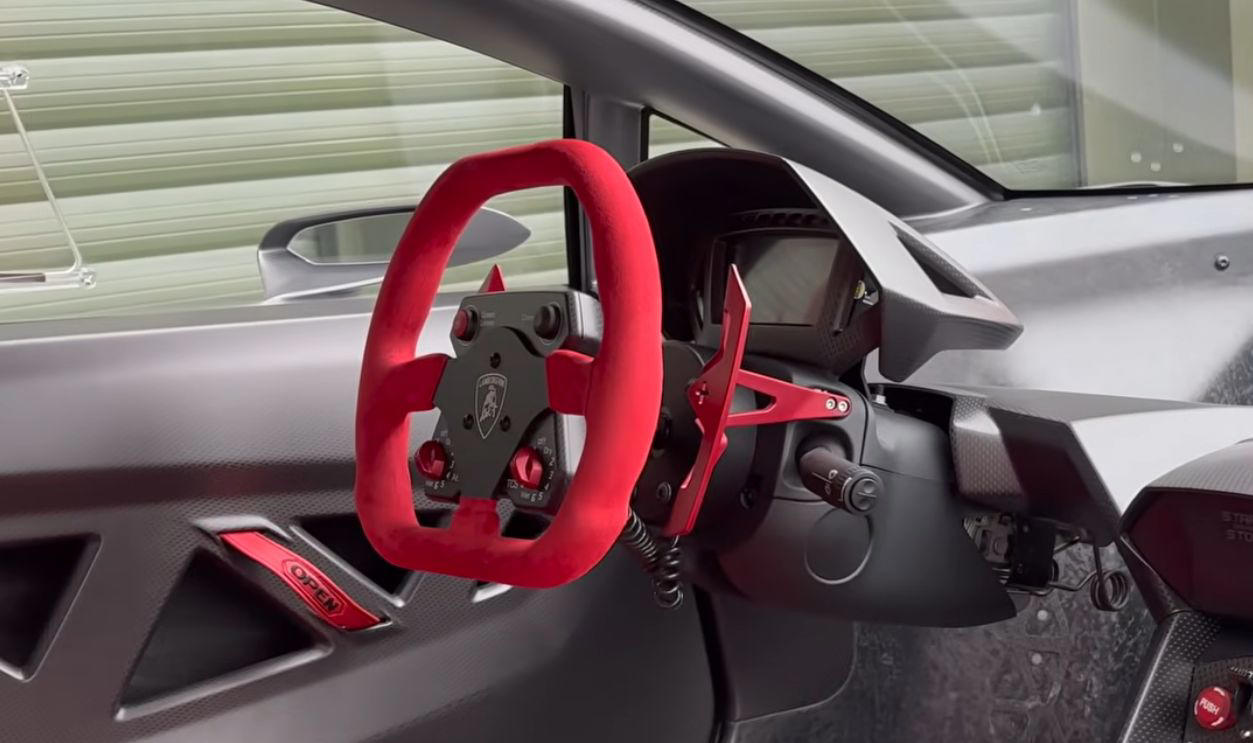 Lamborghini Sesto Elemento Steering In Style, Caterham Seven SuperSprint, McLaren F1 GTR, Mercedes-AMG One, BMW M3 (E30), Eunos Cosmo, Spyker C8, Pagani Zonda R, BMW M Wheel, Ferrari Wheel, Ford Mustang (1st-Gen), Aston Martin Lagonda, Subaru XT, Ferrari F40, McLaren 570S, Lotus Evija, De Tomaso P72, Aston Martin One-77, Lamborghini Sesto Elemento