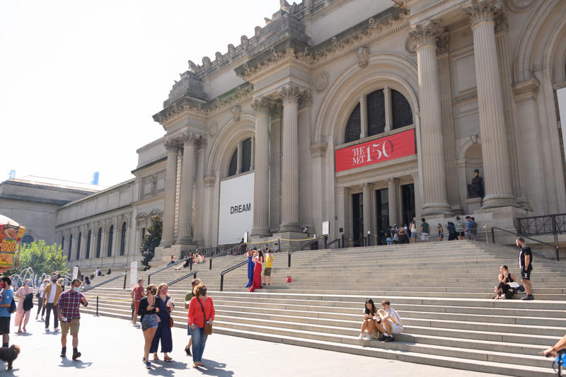 These museums never close... online!, New York's Metropolitan Museum of Art, Madrid's Prado Museum, What to see at the Prado?, Jerusalem's Holocaust History Museum (Yad Vashem), The Paris Louvre Museum, What to see at the Louvre Museum?, Athens: National Archaeological Museum, Athens: Acropolis, London: British Museum, Kurashiki: Ohara Art Museum, Florence: Uffizi Gallery, What to see at the Uffizi?, Vatican City: Vatican Museum, Seoul: National Museum of Modern and Contemporary Art, Rio de Janeiro: Museum of Modern Art