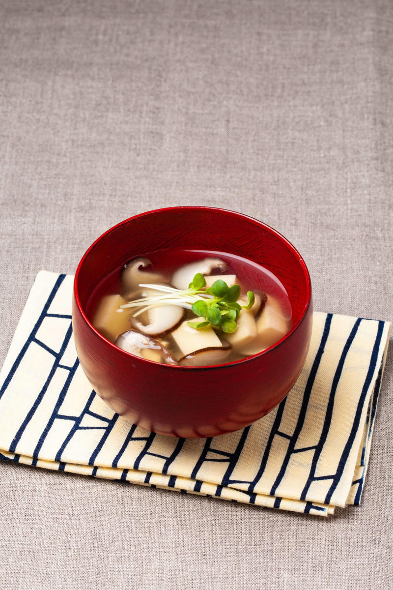 「筋肉・糖質・骨」に効く！高野豆腐の実力とは？, 「戻すだけ・炒めるだけ」でOK！現代向きの使い方いろいろ, 【注意点】栄養価が高い＝食べすぎには注意, 「戻すだけ」で栄養バランスUP。実は“朝向き”食材です