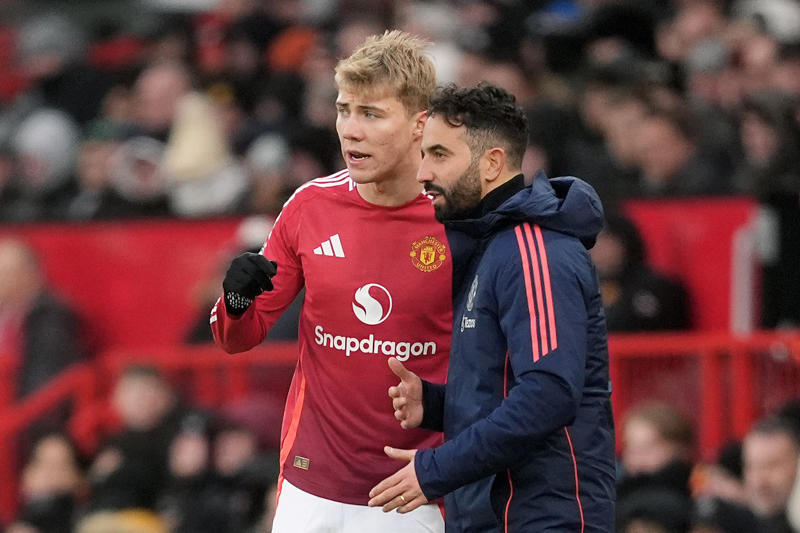 Transfer news, rumours and done deals, Garnacho keen on Chelsea, Frustration grows over Isak deal, Sunderland sign Roefs, Why Benjamin Sesko is now Man United’s top transfer target, Liverpool remain interested in Guehi, Newcastle reject Liverpool's first Isak bid, Premier League clubs interested in Luiz, Newcastle reject Liverpool’s Alexander Isak bid, Dortmund want Buonanotte, The logic behind Liverpool’s decision to sell Luis Diaz, Liverpool new signings get squad numbers, Liverpool unveil new home shirt after champions switch from Nike to adidas, Italian sides interested in O'Riley, Leicester accept Wrexham's Coady bid, Newcastle owners to block Isak move?, Everton eye Tyler Dibling as David Moyes targets six more signings, Villa &amp; Newcastle to fight for Calvert-Lewin?, Fulham still interested in Nelson, Amorim 'really happy' with Hojlund, Man Utd told Ollie Watkins is 'not for sale' after initial approach, Rodrygo to Liverpool?, Premier League clubs battle for centre-back, Manchester United make offer for Hjulmand, Underwhelming Viktor Gyokeres debut shows why Arsenal need him so much, Spurs agree loan deal for Palhinha, Wrexham make bid for Coady, PSG close to agreement for Chevalier, Ramsdale undergoes Newcastle medical, Mikey Moore joins Rangers, United 'lead race' for Donnarumma and eye Pope, Southampton reject Everton offer for Dibling, Antony targeted by Saudi club, West Ham make Hermansen approach, Wolves agree deal for Wolfe, Chelsea book in medical for Hato, Chelsea readying opening offer for Simons?, Rangers close in on Spurs' Moore, Eze's release clause breakdown, City reject £25m offer from Forest for McAtee, Amorim believes Sesko could be 'dynamite' addition, Liverpool plot £120m bid for Isak, Everton plot shock move for Man City forward Jack Grealish, Leipzig using Ekitike fee as benchmark?, Spurs in advanced talks with Bayern Munich over Joao Palhinha, Liverpool 'agree personal terms' deal with Isak, Arsenal know Eze release clause deadline, Man Utd exploring swap deals with Chelsea and Aston Villa for Garnacho, Manchester United in talks over Sesko, Transfer news live