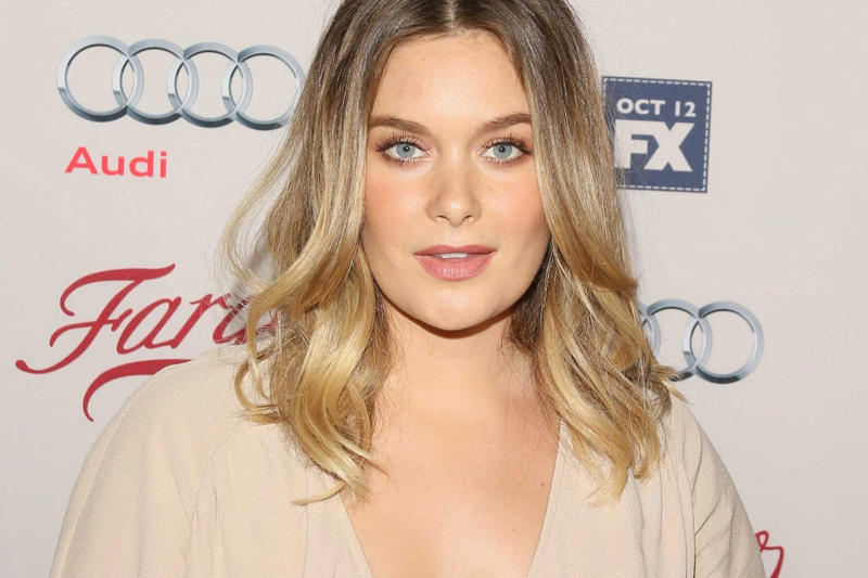 A familiar face, even if you don't know from where, From Minnesota, with frost and talent, Luxury training, without the drama, 'Fargo' gave her a first hit, 'Legion' and her craziest role so far, Not a model, but she could be, She went to Japan... on HBO, She also does movies, but without the red carpet, About her private life: Good luck with that, Today: Continues to add without rushing, A career without hurries or hashtags