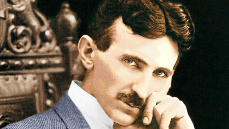 1. Freddie Mercury, 2. Benjamin Franklin, 3. Winston Churchill, 4. Charles Darwin, 5. Edgar Allan Poe, 6. Marie Antoinette, 7. Frida Kahlo, 8. Cardinal Richelieu, 9. Abraham Lincoln, 10. Catherine The Great, 11. Ernest Hemingway, 12. Mark Twain, 13. Nikola Tesla, 14. Queen Victoria, 15. Tsar Nicholas II, 16. Ernest Shackleton, 17. Florence Nightingale, 18. Charles Dickens, 19. H.P. Lovecraft, 20. Louis Wain