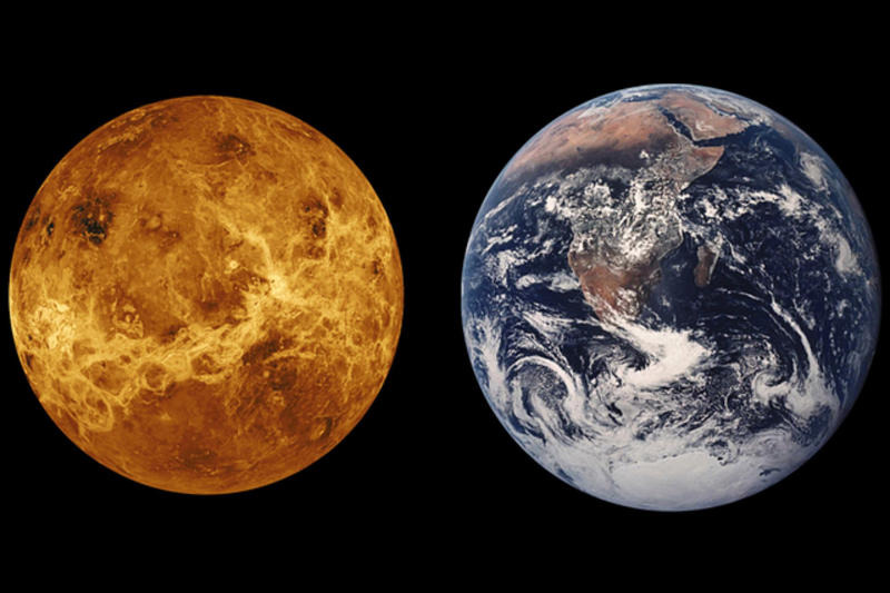 A mystery in space, The fundamental peculiarities of Venus, A slow, retrograde rotation, One Day on Venus, 243 Days on Earth, The sun rises in the west, Why does Venus rotate in the opposite direction?, It wasn't like this originally, Powerful internal forces, Venus could be upside down, Slowing down until going in reverse, Another hypothesis, Overlooking atmospheres, The atmosphere influences the rotation, An "integrated part", Understanding our universe