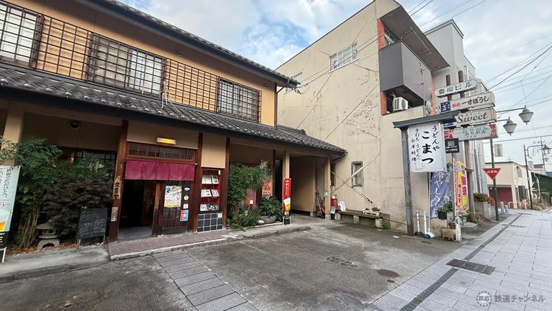 信濃大町駅までのアクセス, 宿場町時代の面影を残す「塩の道ちょうじや」, 山と人と街をつなぐブックカフェ「三俣山荘図書室」, 「男清水」と「女清水」、2つの水源の水を楽しめる「水の町」, 信濃大町で、アート作品巡りを楽しむ！, 信濃大町のご当地グルメって何があるの？