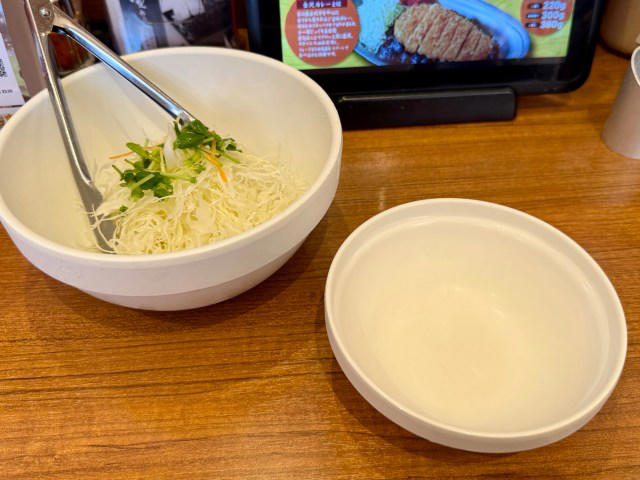 ・かつはな亭とゴーゴーカレー, ・金沢ロースかつカレー, ・ご飯のおかわりができる, ・おかわりいく人いるんか