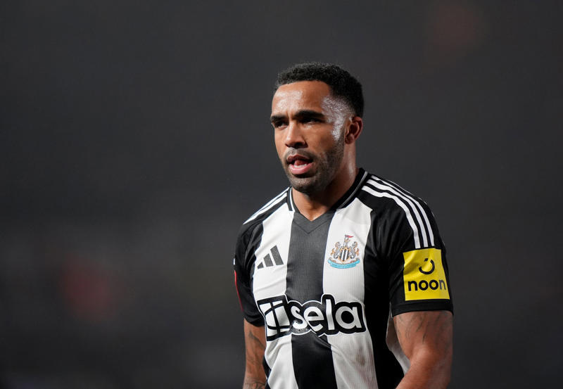 Transfer news, rumours and done deals, Ugochukwu & Broja to join Burnley, Liverpool youngster set for Lyon move, Arsenal transfer news: Eberechi Eze, Rodrygo, Ollie Watkins and more, Serie A and Saudi Pro League clubs circling for Darwin Nunez, Antony wants Betis move, Arsenal face Eze twist as Spurs register interest, Dortmund still want Sancho deal, Will Liverpool bid again for Alexander Isak?, Man Utd expecting Garnacho offers, Newcastle to demand Sesko answer this week?, Liverpool transfer news: Alexander Isak, Rodrygo, Jean-Philippe Mateta and more, Atlanta CEO speaks on Lookman situation, Everton agree deal for Dewsbury-Hall, Newcastle to compete for Guehi?, Man Utd expected to make formal Sesko offer, Tottenham fear for James Maddison as injury overshadows Son Heung-min farewell, Chelsea transfer news: Xavi Simons, Jorrel Hato, Morgan Rogers, Rodrygo and more, Wissa expected to return to Brentford training, Burnley set to sign Ugochukwu, Man United transfer news: Benjamin Sesko, Ollie Watkins, Corentin Tolisso and more, Another Chelsea player on the way out, Madrid interested in Premier League duo, Liverpool sign highly rated youngster, Saints reject second Dibling bid, Everton make bid for Dewsbury-Hall, Hojlund priced at £30m, Son on leaving Tottenham this summer, Bruno Fernandes tears into ‘lazy’ Man United teammates after Everton draw, AC Milan make approach for Nunez, Antonio won't be offered new contract, Chelsea sign 19-year-old Netherlands defender Jorrel Hato from Ajax, Utd open to Hojlund sale, Tottenham remain keen on Kolo Muani, Lookman accuses Atalanta of 'breaking promises', Moyes: 'There will be deals next week', Alli looking for new club, Tottenham captain Son Heung Min to leave club for ‘fresh challenge’, Isak returns to Newcastle training ground, Burnley targeting Dubravka, The logic behind Liverpool’s decision to sell Luis Diaz, Guedes set to leave Wolves, Garnacho waiting for Chelsea, Newcastle keeping tabs on PSG striker, Nunez targeted by Saudi side, Burnley in advanced talks to sign Armando Broja, Liverpool remain interested in Guehi, Man United 'lead race' for Donnarumma and eye Pope, Chelsea chasing Simons and Garnacho, Al Nassr give up Fernandes pursuit, Amorimg on Mbeumo's first outing for Man Utd, Chelsea starlet to leave?, Arsenal face Eze twist as Spurs register interest, LAFC agree deal for Son, Villa & Newcastle to fight for Calvert-Lewin?, Leipzig using Ekitike fee as benchmark?, Dortmund 'have reservations' over potential Sancho deal, West Ham secure Callum Wilson's signature, Newcastle to look at Watkins & Wissa if Isak leaves, Los Angeles FC lead race for Son's signature, Man Utd battle Newcastle for Benjamin Sesko, Tottenham captain Son Heung Min to leave club for ‘fresh challenge’, Good morning!, Lookman wants to depart Atalanta over 'broken promises', Bannan commits to Wednesday, Amorim 'really happy' with Hojlund, Sesko saga reaches critical decision, Liverpool still have eyes for Guehi, West Ham capture Wilson, Gyokores debut and what it showed, Eddie Howe admits Alexander Isak transfer saga 'far from ideal', Leipzig using Ekitike fee as benchmark?, Tottenham captain Son Heung Min to leave club for ‘fresh challenge’, Liverpool make surprise decision over Alexander Isak pursuit after Newcastle bid rejected, Lookman wants to depart Atalanta over 'broken promises', Bannan commits to Wednesday, Howe admits the Isak saga is 'not ideal', Ademola Lookman hands in transfer request to Atalanta, Amorim 'really happy' with Hojlund, More bids to come for Tyler Dibling?, Gyokores debut and what it showed, Newcastle to look at Watkins & Wissa if Isak leaves, West Ham capture Wilson, Liverpool still have eyes for Guehi, What next for Kiwior?, The logic behind selling Luis Diaz, Sesko saga reaches critical decision, West Ham make Hermansen approach, Liverpool make surprise decision over Alexander Isak pursuit after Newcastle bid rejected, Garnacho keen on Chelsea move, More bids to come for Tyler Dibling?, Kieffer Moore to undergo medical ahead of Wrexham move
