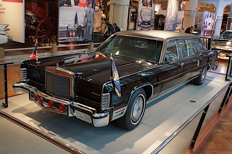 1. White Model M, 2. Pierce-Arrow Model 51, 3. Packard Twin Six, 4. Lincoln Model L, 5. Cadillac 452-B V16, 6. The problematic Cadillac, 7. The Sunshine Special, 8. Lincoln Cosmopolitan, 9. Cadillac Eldorado, 10. The Bubble Top, 11. Kennedy’s Continental, 12. Johnson’s Continental, 13. Nixon’s Continental, 14. Cadillac Fleetwood, 15. Lincoln Town Car, 16. Cadillac Brougham, 17. Cadillac DeVille, 18. 2009 Cadillac, 19. 2018 Cadillac