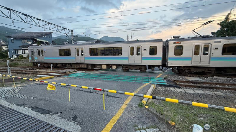 信濃大町駅までのアクセス, 宿場町時代の面影を残す「塩の道ちょうじや」, 山と人と街をつなぐブックカフェ「三俣山荘図書室」, 「男清水」と「女清水」、2つの水源の水を楽しめる「水の町」, 信濃大町で、アート作品巡りを楽しむ！, 信濃大町のご当地グルメって何があるの？