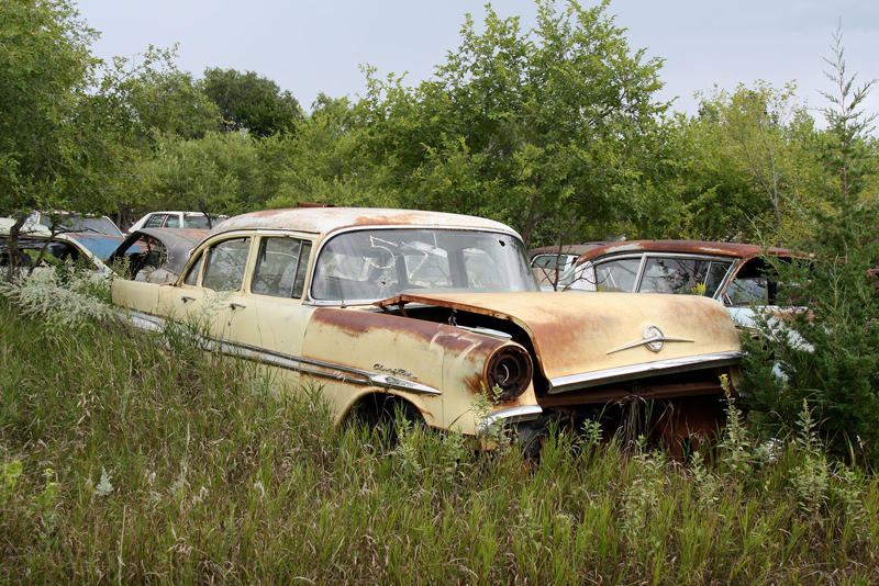 Chrysler Newport Custom 1971, Ford 1949, Chevrolet Bicayne 1960, Studebaker President 1958, Plymouth Belvedere 1956, Merkur XR4Ti, Jaguar XJ Series 2, Nash 1953, Packard Clipper 1954, Packard Clipper 1951, Buick 1937, Volvo Amazon, Jeep CJ5, Pontiac Chieftain 1957, Pontiac Catalina 1959, Buick Sportwagon 1968, Cadillac 1958, Ford Galaxie 1960, Buick 1950, Ford 1941