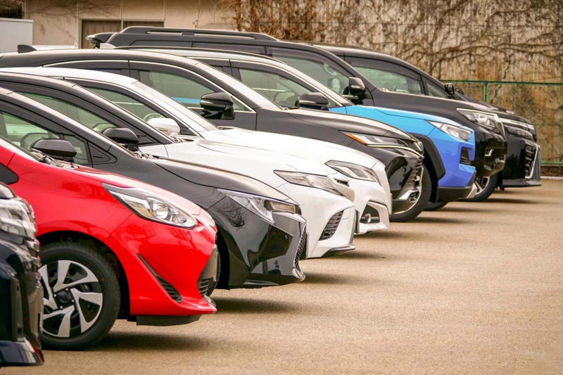 中古車取引と無許可営業リスク, 古物商許可取得の落とし穴, 本人確認と標識掲示の義務化, 事業継続を支えるコンプライアンス