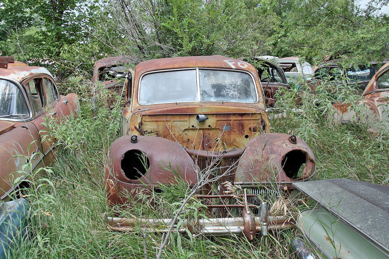 Chrysler Newport Custom 1971, Ford 1949, Chevrolet Bicayne 1960, Studebaker President 1958, Plymouth Belvedere 1956, Merkur XR4Ti, Jaguar XJ Series 2, Nash 1953, Packard Clipper 1954, Packard Clipper 1951, Buick 1937, Volvo Amazon, Jeep CJ5, Pontiac Chieftain 1957, Pontiac Catalina 1959, Buick Sportwagon 1968, Cadillac 1958, Ford Galaxie 1960, Buick 1950, Ford 1941