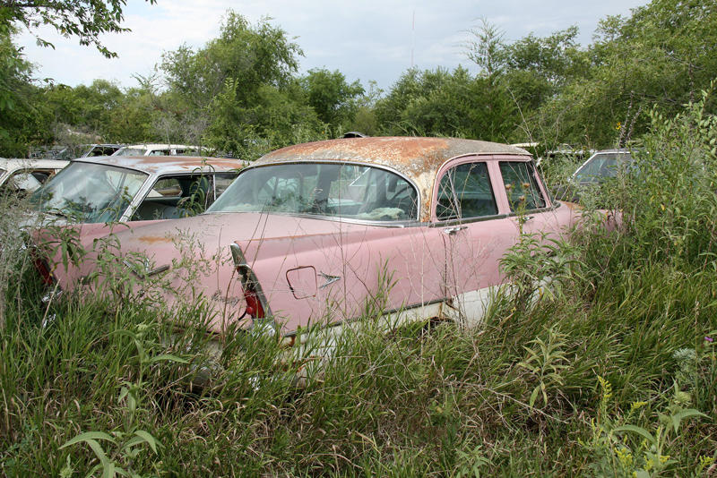 Chrysler Newport Custom 1971, Ford 1949, Chevrolet Bicayne 1960, Studebaker President 1958, Plymouth Belvedere 1956, Merkur XR4Ti, Jaguar XJ Series 2, Nash 1953, Packard Clipper 1954, Packard Clipper 1951, Buick 1937, Volvo Amazon, Jeep CJ5, Pontiac Chieftain 1957, Pontiac Catalina 1959, Buick Sportwagon 1968, Cadillac 1958, Ford Galaxie 1960, Buick 1950, Ford 1941