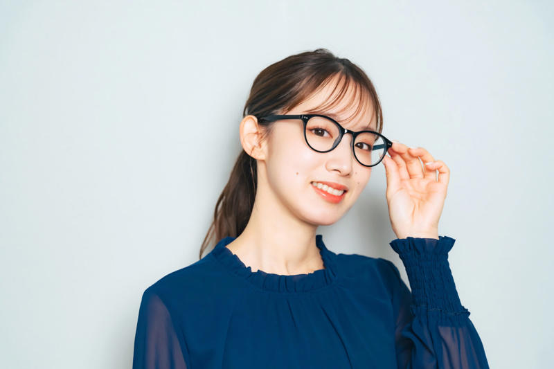 ずる賢い人は嫌われやすい？, 『ずる賢い人』の特徴4選, 1.相手を見て態度を変える, 2.当たり前のように嘘をつく, 3.相手を陥れるような行動が上手い, 4.悪口や噂話が大好き, ずる賢い人に見られるメリット・デメリット