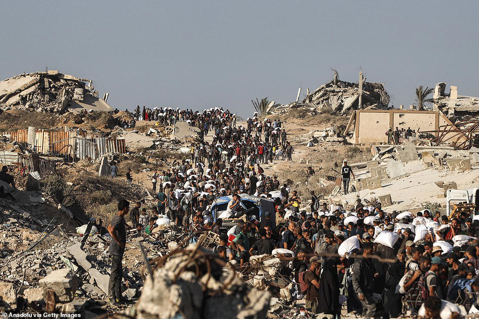 Report: Netanyahu 'planning to expand conflict in Gaza'