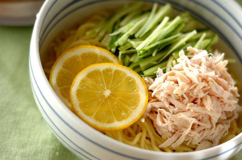 【キュンと酸っぱい】鶏だしレモンの冷やしラーメン, 【野菜たっぷり】北海道の居酒屋定番！ ラーメンサラダ, 麺つゆで本格！ 鶏だしの冷やしつけ麺, トマトカレーつけ麺, やみつき！ ピリ辛ネギチャーシュー