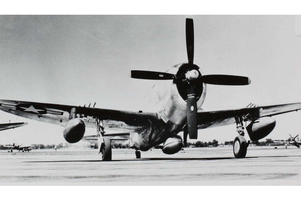 7: Republic P-47M Thunderbolt- 470mph 10: North American P-51 Mustang – 450mph, 9: Martin Baker MB5 – 460mph, 8: Hawker Tempest – 466mph, 7: Republic P-47M Thunderbolt- 470mph, 6: Focke-Wulf Ta 152H – 472mph, 5: Mitsubishi Ki-83 – 473mph, 4: Dornier Do 335 – 474mph, 4: Gloster Meteor – 493mph, 3: Heinkel He 162 Volksjäger & Lockheed P-80 Shooting Star – 550mph, 2: Messerschmitt Me 262 – 578mph, 1: Me 163 (659mph) & Ba 349