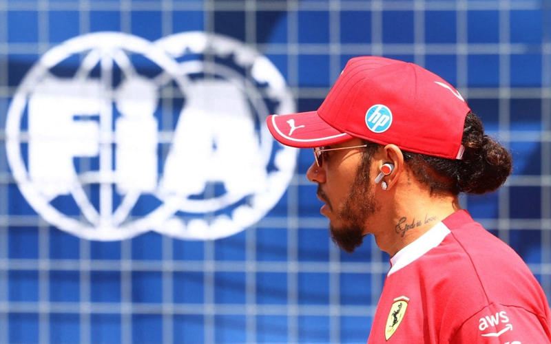 Lap 51 of 70, Lap 56 of 70, Lap 57, 58 and 59 of 70, Lap 61 of 70, Lap 64 of 70, Lap 66 of 70, Lap 67 of 70
