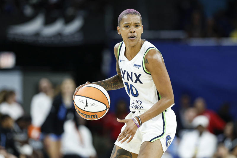 4. Courtney Williams (Minnesota Lynx) – 13 Assists (vs Liberty) 1. Alyssa Thomas (Phoenix Mercury) – 15 Assists (vs Wings, Liberty & Sky), 2. Arike Ogunbowale (Dallas Wings) – 14 Assists (vs Liberty), 3. Skylar Diggins (Seattle Storm) – 14 Assists (vs Mercury), 4. Courtney Williams (Minnesota Lynx) – 13 Assists (vs Liberty), 6. Alyssa Thomas (again!) – 13 Assists (vs Liberty), 7. Kelsey Plum (LA Sparks) – 12 Assists (vs Lynx), 8. Veronica Burton (Golden State Valkyries) – 12 Assists (vs Aces)