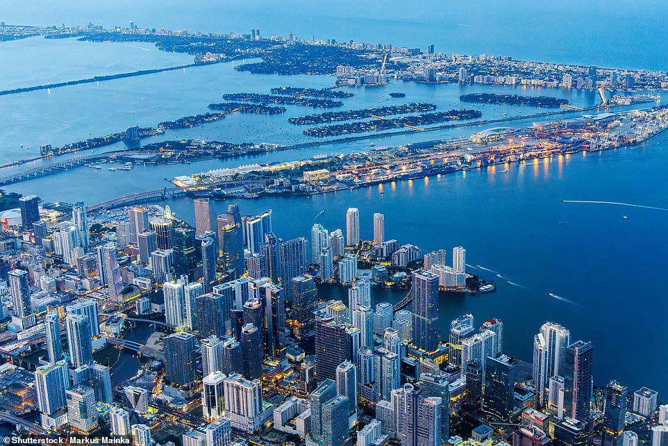 Report: Billionaires are buying up 'trophy homes' in Miami