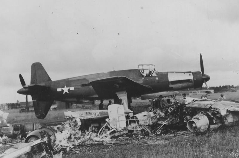 4: Dornier Do 335 – 474mph 10: North American P-51 Mustang – 450mph, 9: Martin Baker MB5 – 460mph, 8: Hawker Tempest – 466mph, 7: Republic P-47M Thunderbolt- 470mph, 6: Focke-Wulf Ta 152H – 472mph, 5: Mitsubishi Ki-83 – 473mph, 4: Dornier Do 335 – 474mph, 4: Gloster Meteor – 493mph, 3: Heinkel He 162 Volksjäger & Lockheed P-80 Shooting Star – 550mph, 2: Messerschmitt Me 262 – 578mph, 1: Me 163 (659mph) & Ba 349