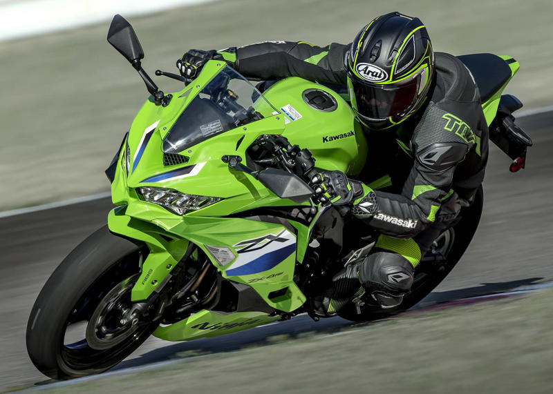 カワサキ「Ninja ZX-4R SE」「Ninja ZX-4RR」2026年モデルの特徴, カワサキ「Ninja ZX-4R SE」「Ninja ZX-4RR」2026年モデルのカラー・人気投票, カワサキ「Ninja ZX-4R SE」「Ninja ZX-4RR」2026年モデルの主なスペック・燃費・製造国・価格, カワサキ「Ninja ZX-4R SE」「Ninja ZX-4RR」関連のおすすめ記事