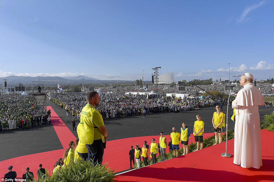 Pope Francis makes helicopter entrance for open-air prayer vigil