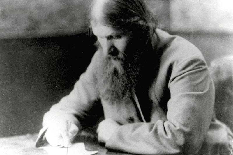 False Doctors, Great Prestige, The Count of Saint-Germain, A Mysterious Figure, John Taylor, Bach and Handel, Franz Anton Mesmer, From Belief to Reality, Rasputin, A Clinical Coincidence, Linda Hazzard: the doctor of hunger, A devastating method, John R. Brinkley: the doctor with goat glands, Brinkley's fame and fall, Andrew Wakefield: a false explanation for autism, Disavowed by his peers
