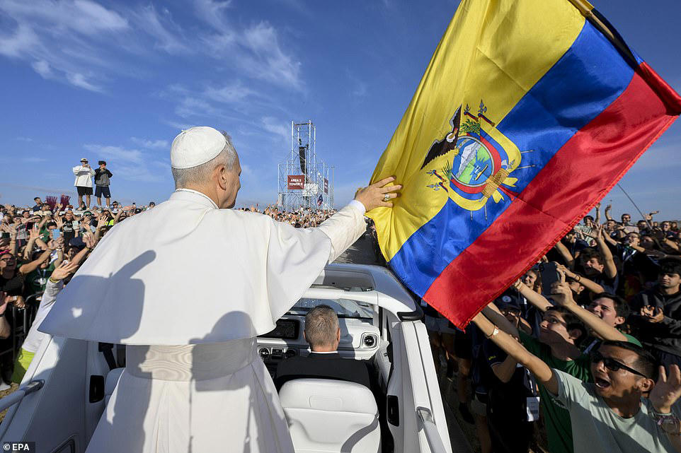 Pope Francis makes helicopter entrance for open-air prayer vigil