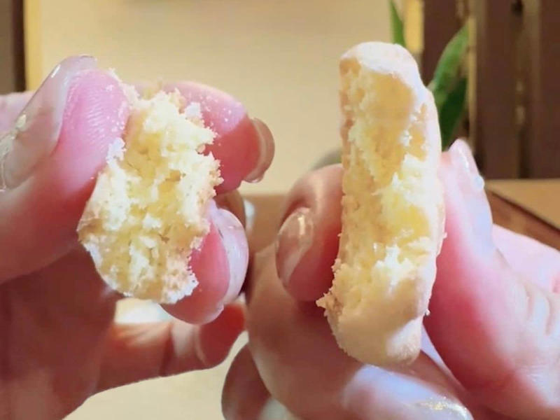 1：ほろ苦さがたまらない「ドライフルーツ」シリーズ（290円）, 2：甘じょっぱい「素材の栄養おやつ たんぱく質 黒豆＆チーズ」（790円）, 3：ちいさなレモンバウム（120円）, 4：おつまみにピッタリ「さかなのソースカツ」（120円）, 5：外はシャリっ、中はしっとり「メロンパン風ビスケット」（120円）, 6：クセになる味の「3種のミックスナッツ＆塩レモン」（290円）, 7：夏限定のさっぱりした「瀬戸内レモンまんじゅう」（450円）, 無印良品の夏おやつをぜひ楽しんで！